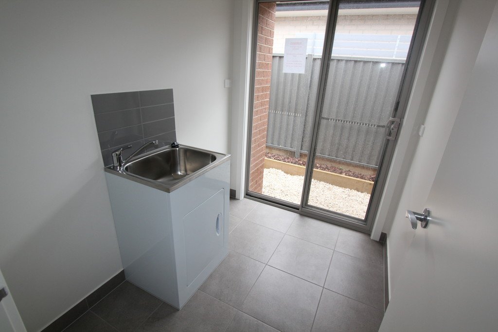 10 Harris Drive Lucas 10