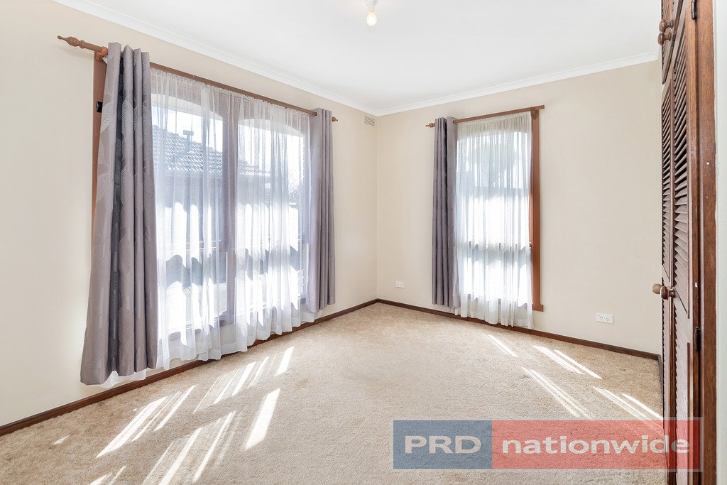 10 Harrow Street WENDOUREE 9
