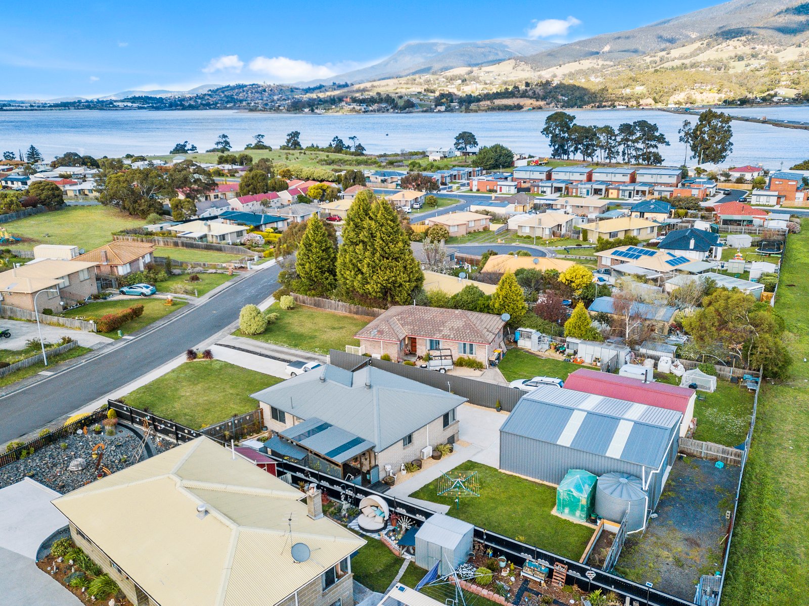 10 Hayton Place BRIDGEWATER 2