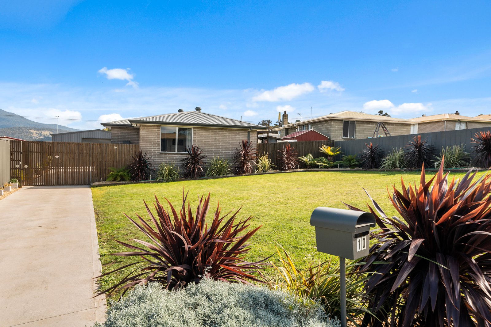 10 Hayton Place BRIDGEWATER 21