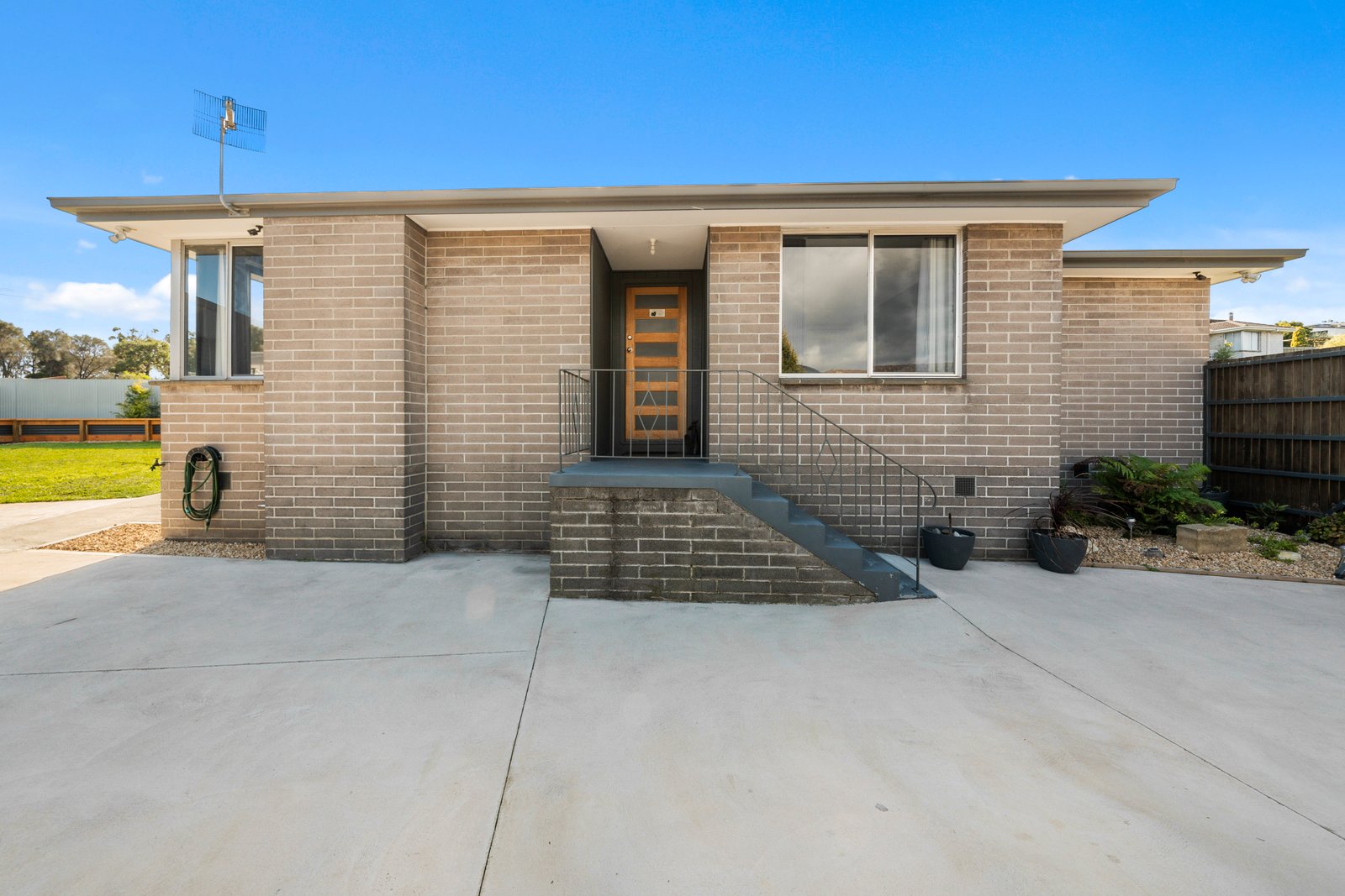 10 Hayton Place BRIDGEWATER 24