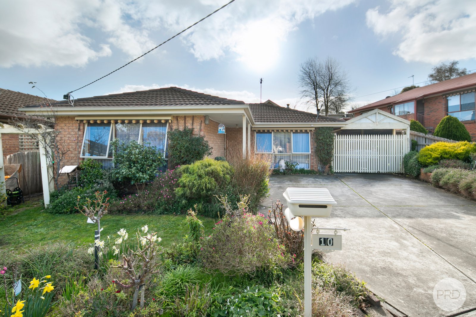 10 Heales Street MOUNT PLEASANT 3