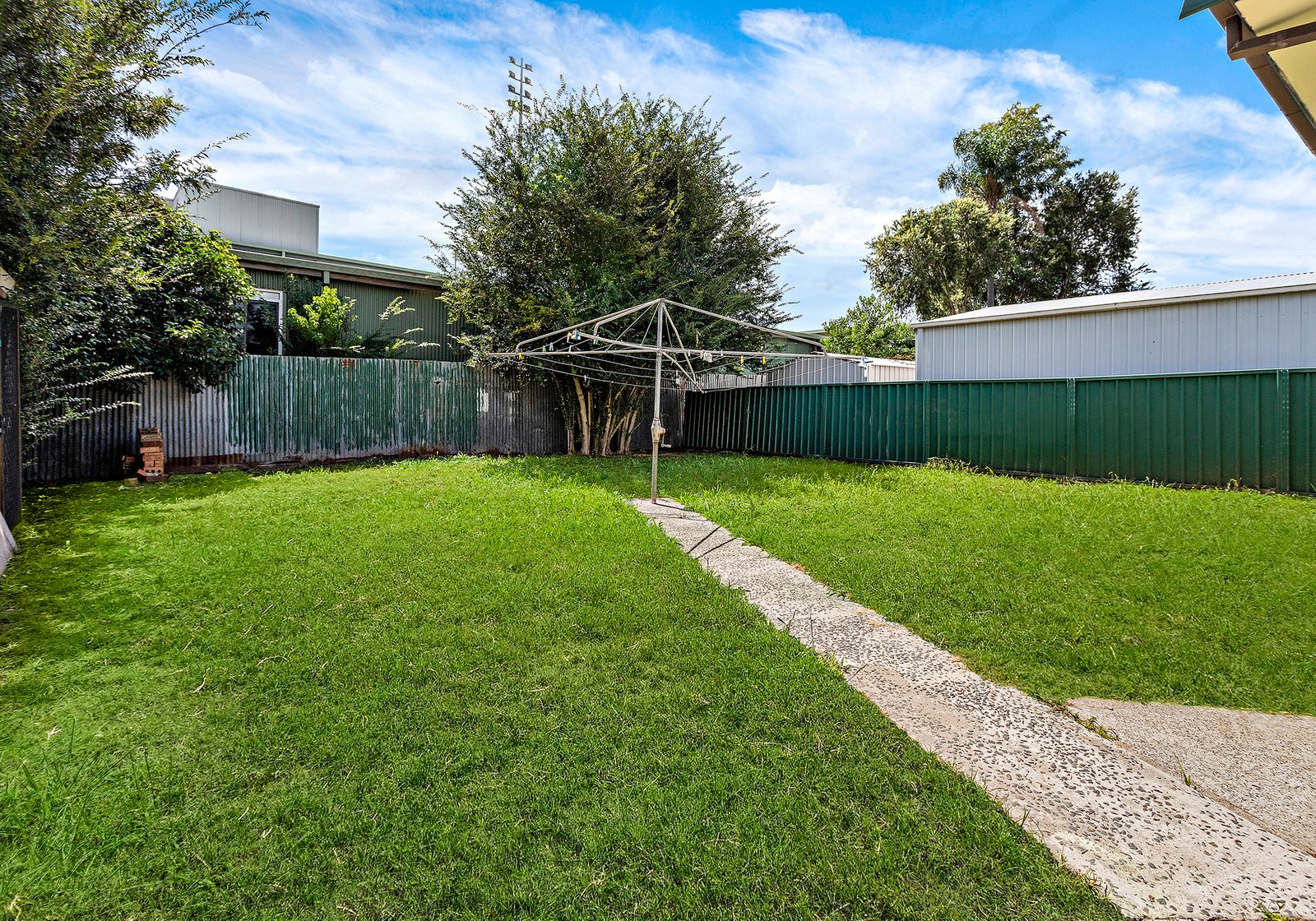 10 Heininger Street DAPTO 8