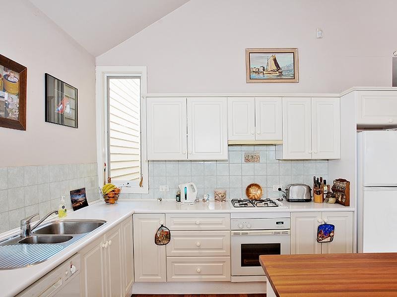 Gallery: 10 Henderson Street