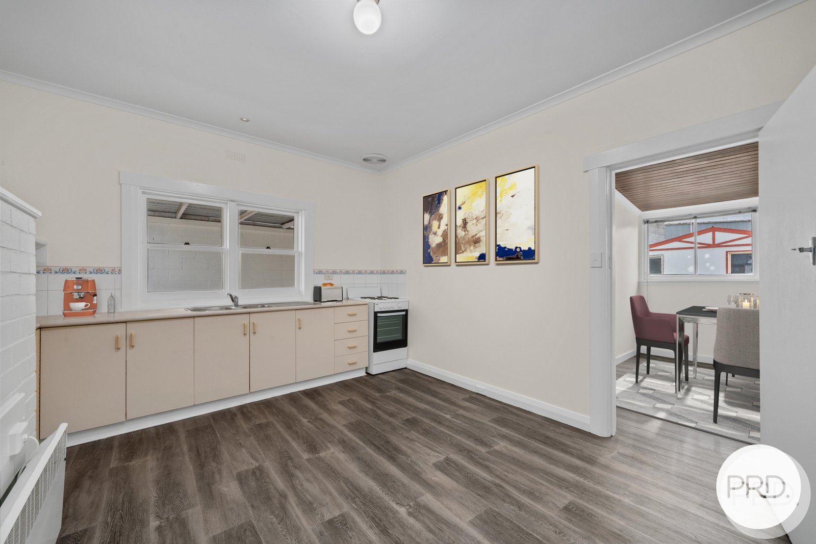 10 Herbert Street MONTROSE 3