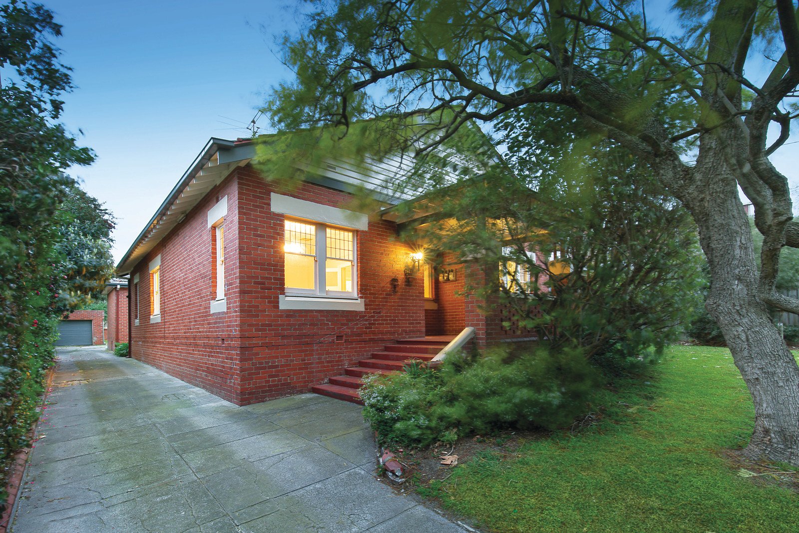 10 Highfield Road, Canterbury, VIC