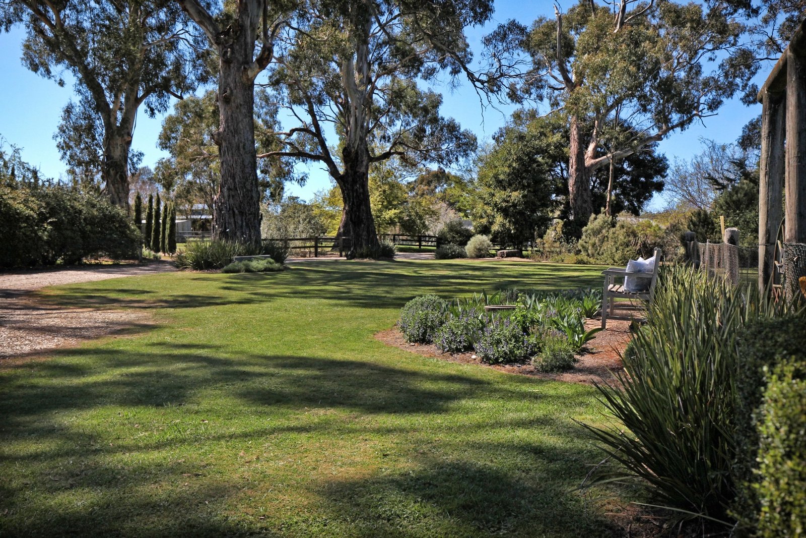 Real Estate and Property in 10 Highland Lane, Newham, VIC