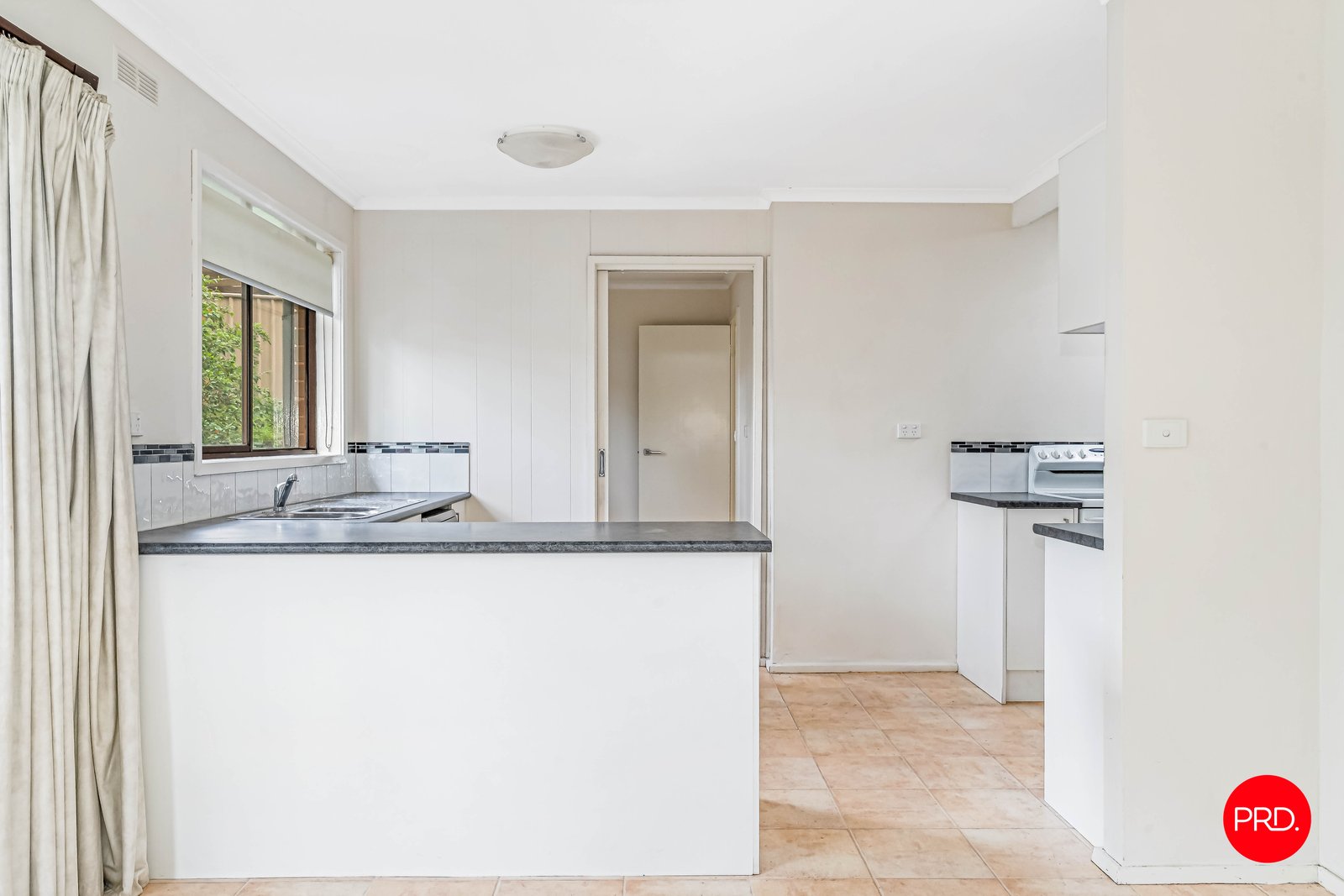 10 Hillview Street FLORA HILL 6