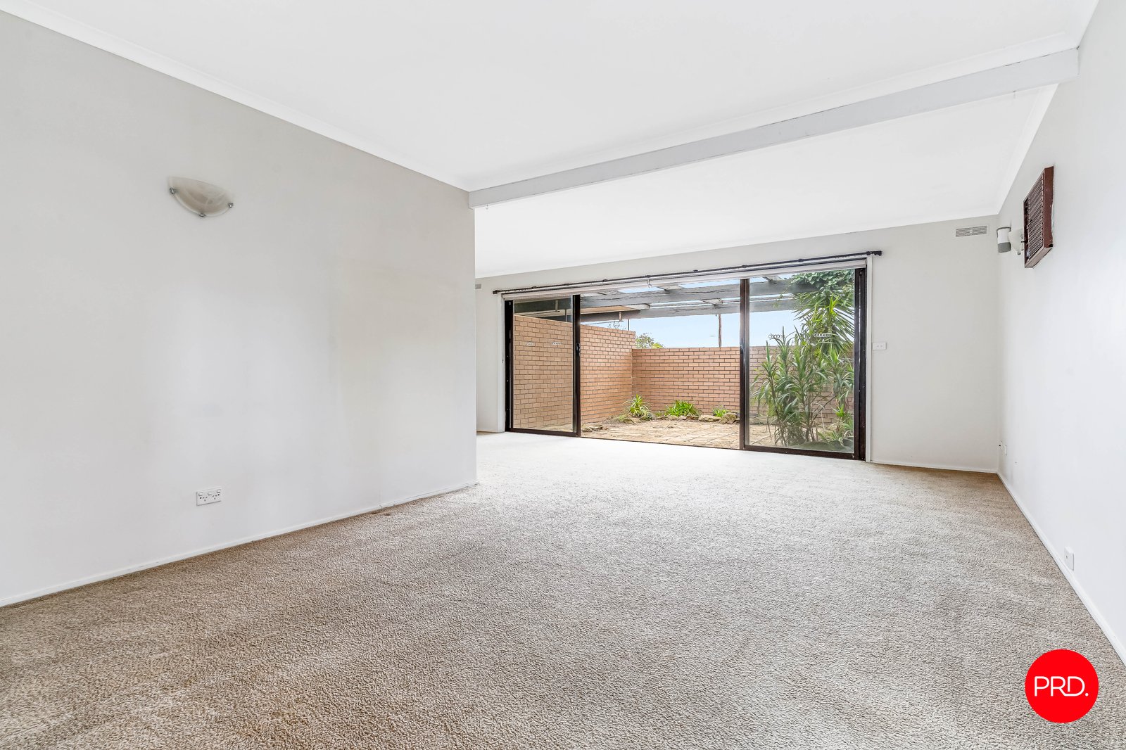 10 Hillview Street FLORA HILL 10