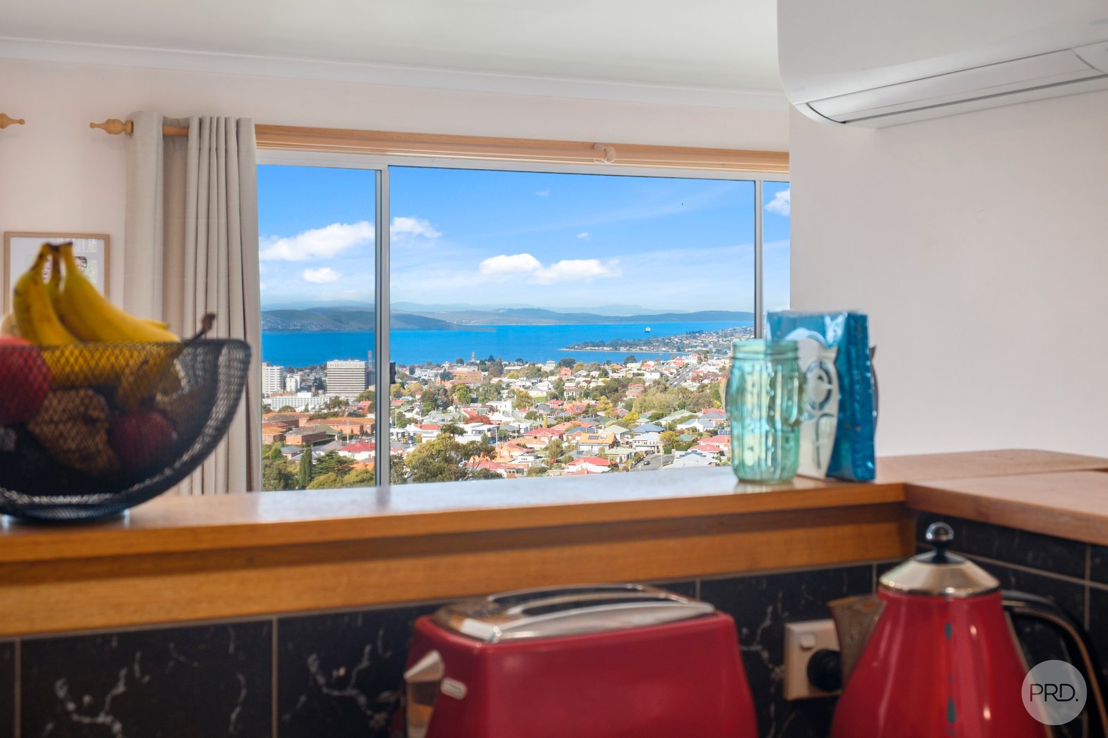 10 Hooper Crescent MOUNT STUART 8