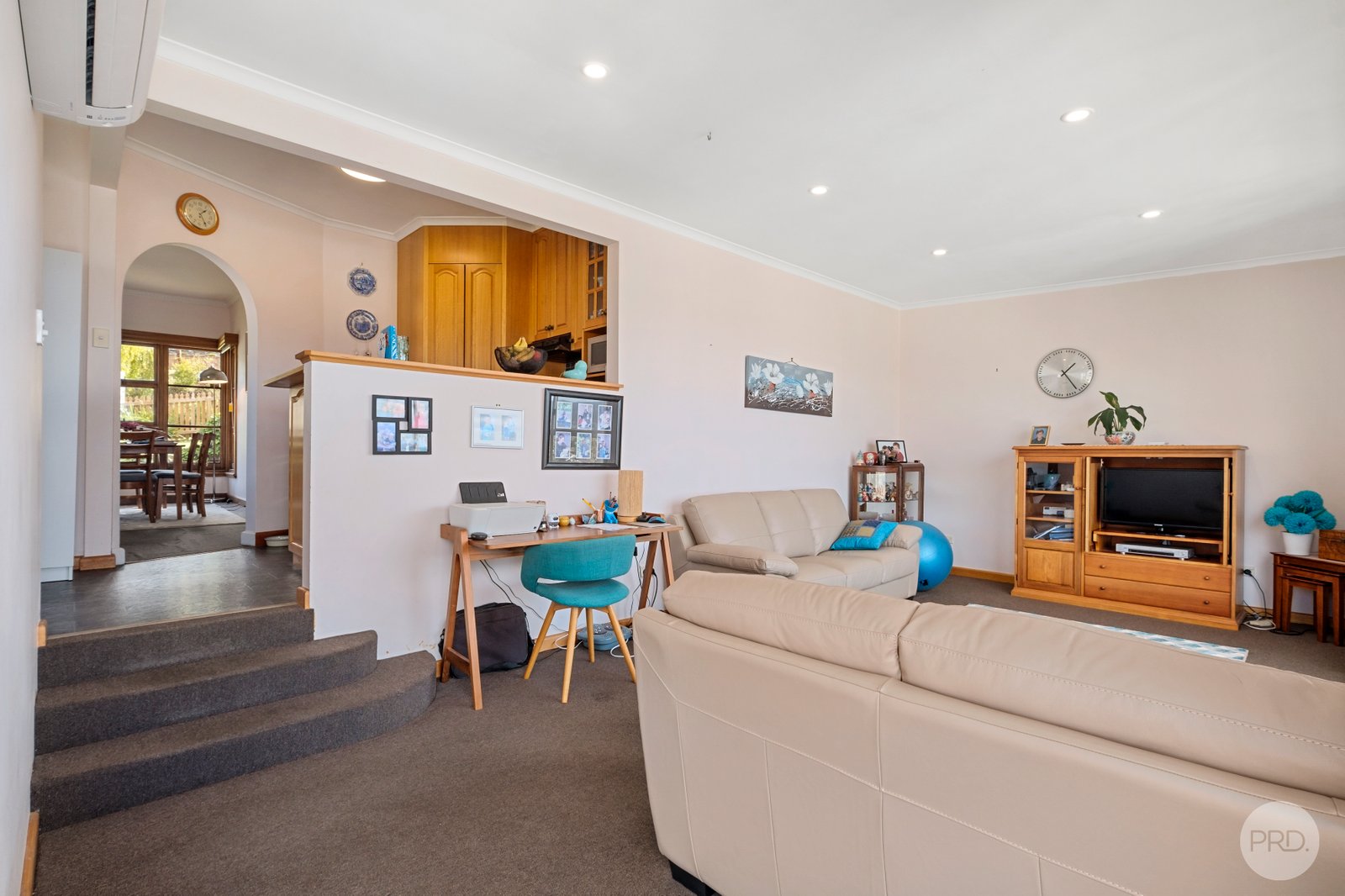 10 Hooper Crescent MOUNT STUART 9