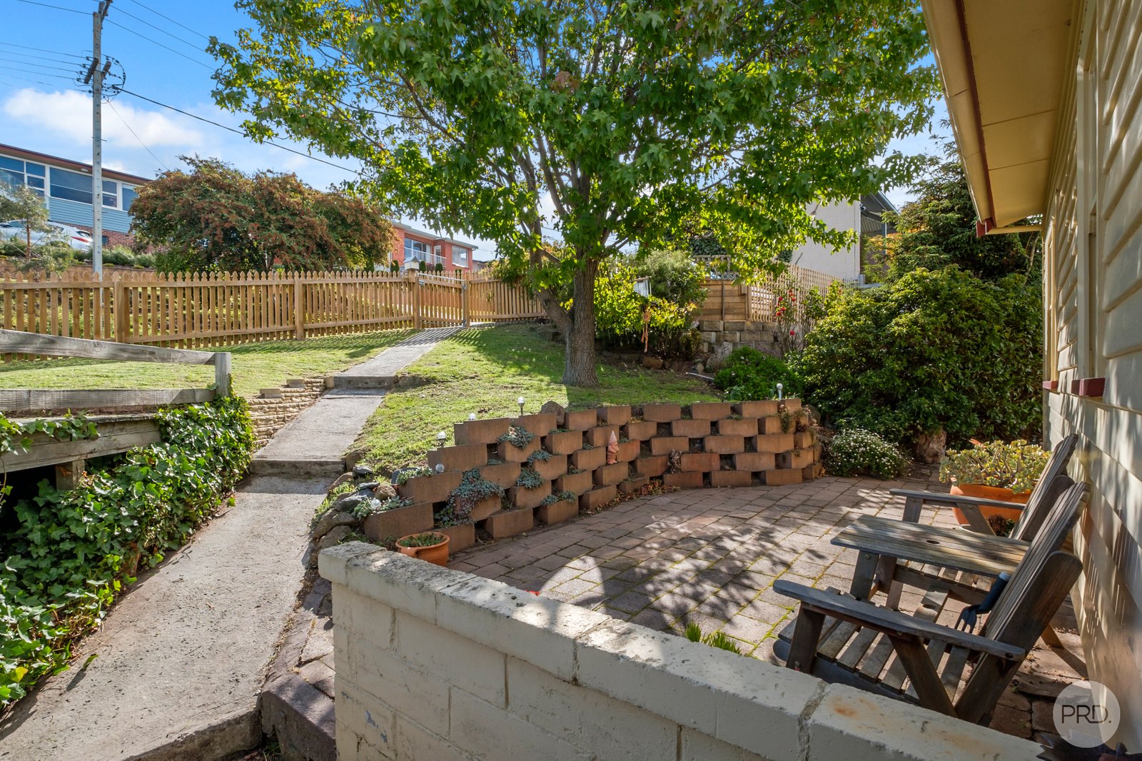 10 Hooper Crescent MOUNT STUART 19