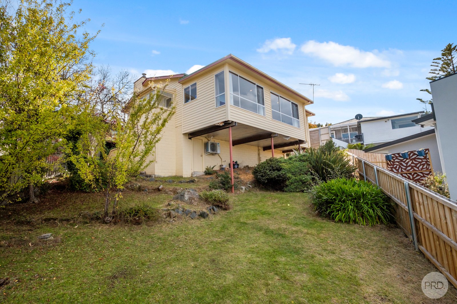 10 Hooper Crescent MOUNT STUART 20