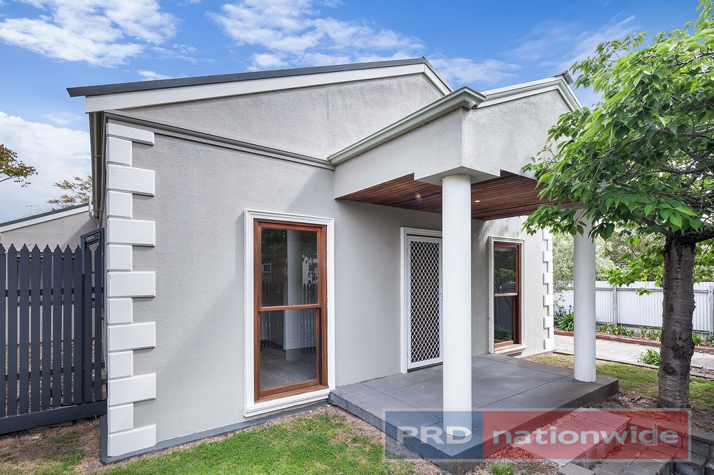 10 Hopetoun Street BALLARAT EAST 2