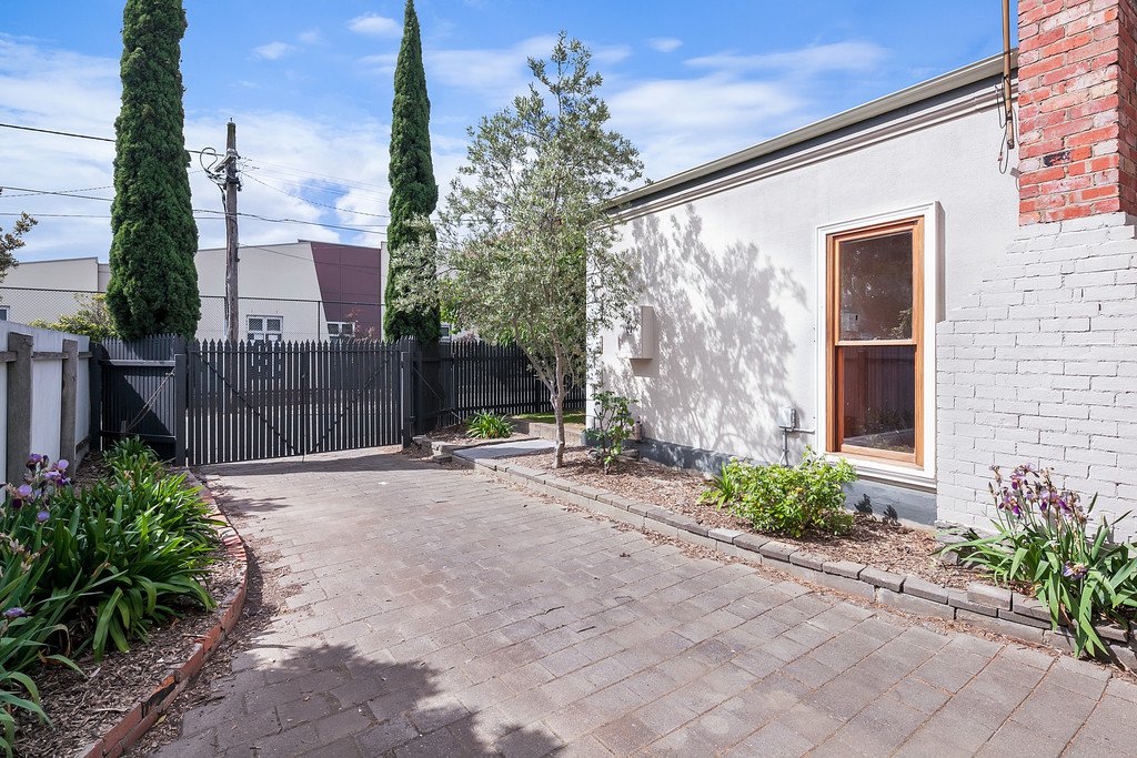 10 Hopetoun Street BALLARAT 16