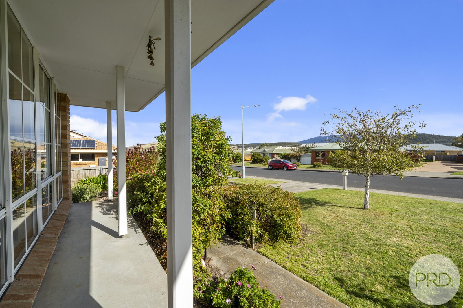 10 Horsham Road OAKDOWNS 4