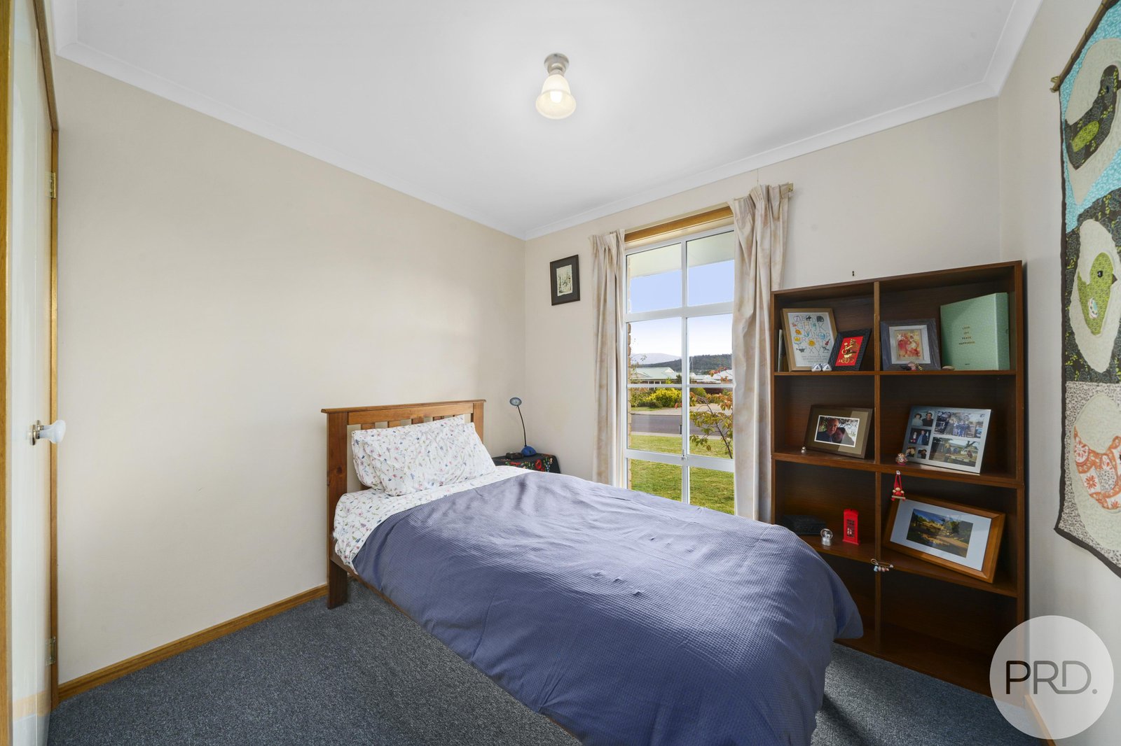 10 Horsham Road OAKDOWNS 18