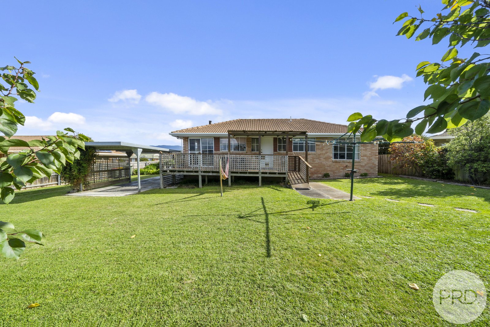 10 Horsham Road OAKDOWNS 21