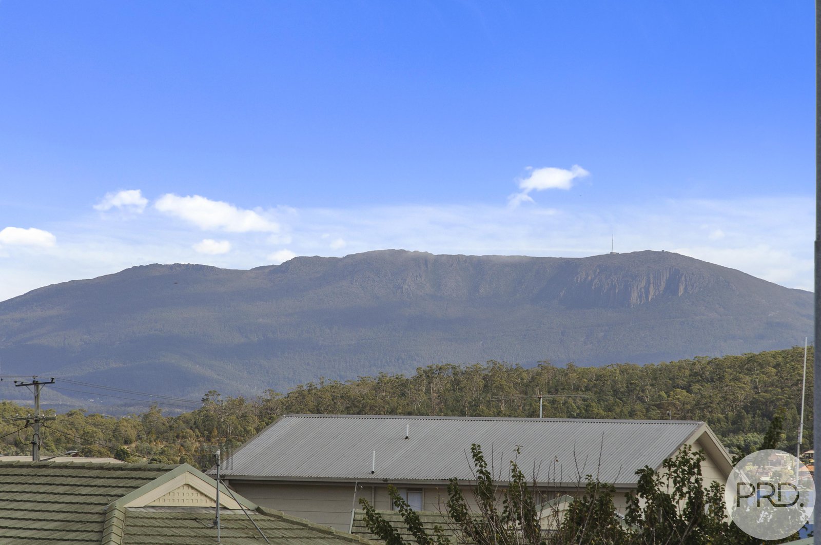 10 Horsham Road OAKDOWNS 22