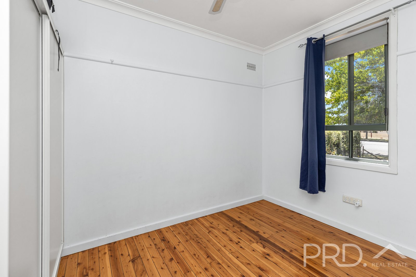 10 Howick Street TUMUT 9