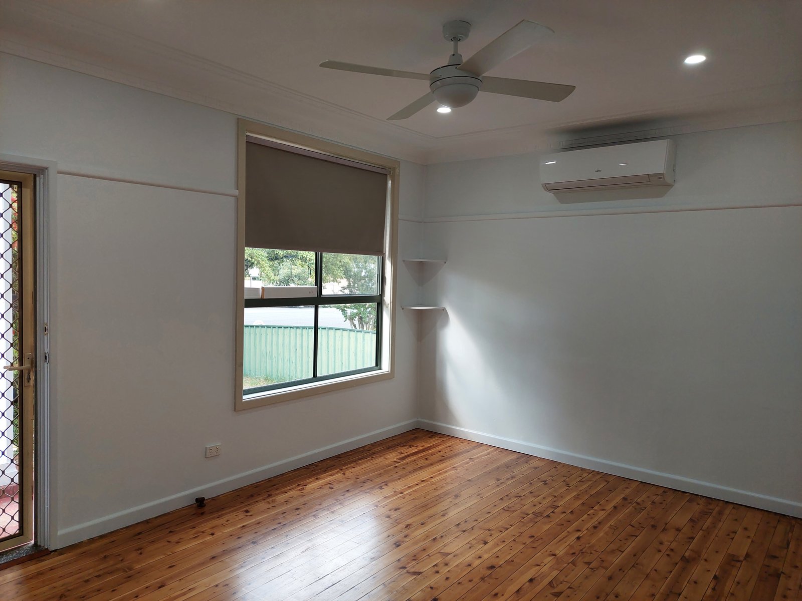 10 Howick Street TUMUT 2