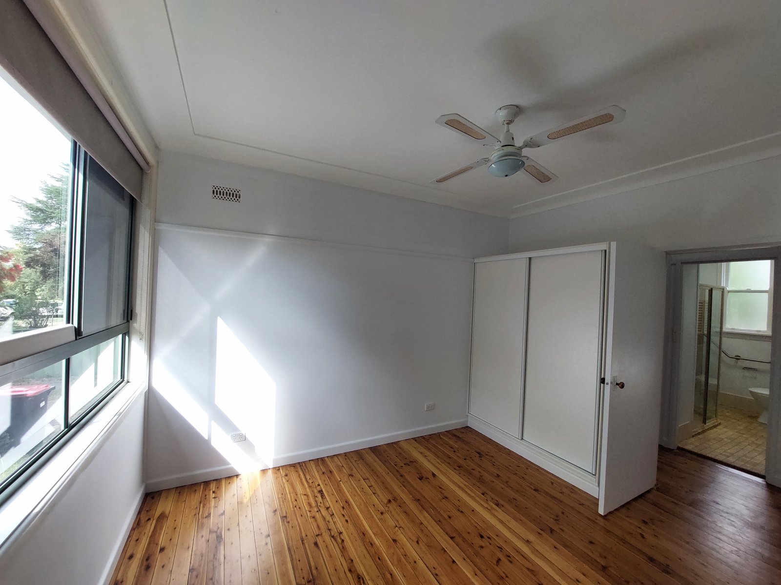 10 Howick Street TUMUT 6