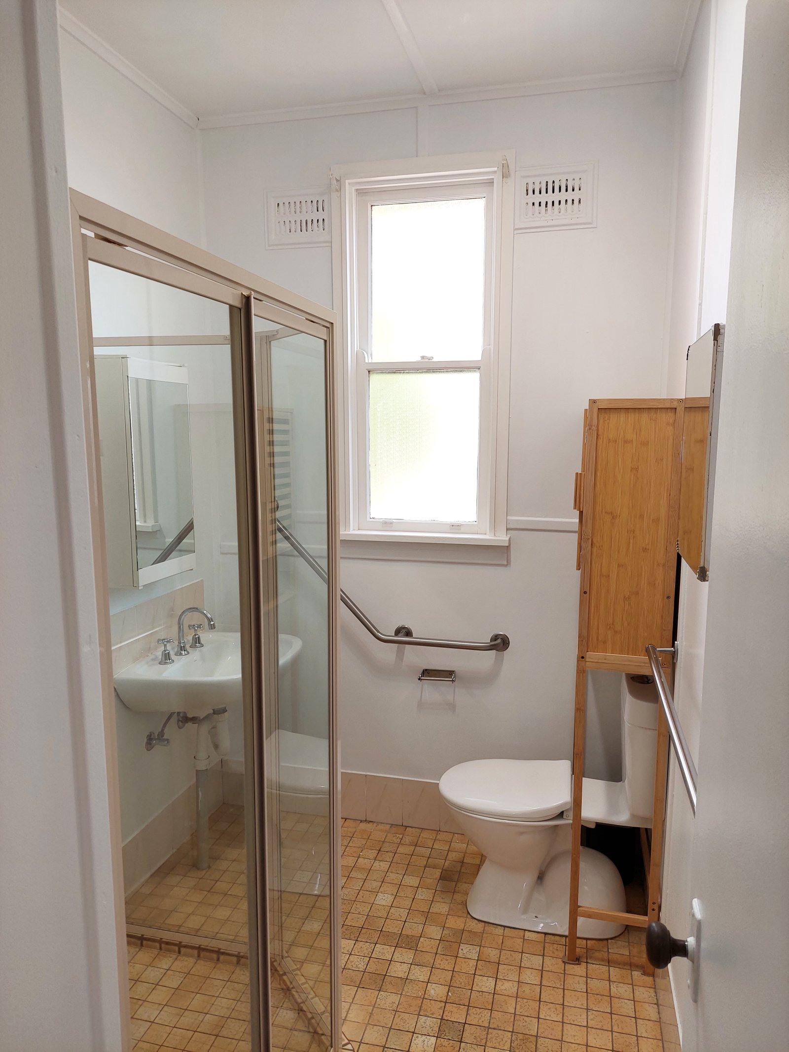 10 Howick Street TUMUT 7