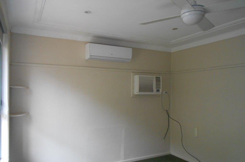 10 Howick Street TUMUT 4