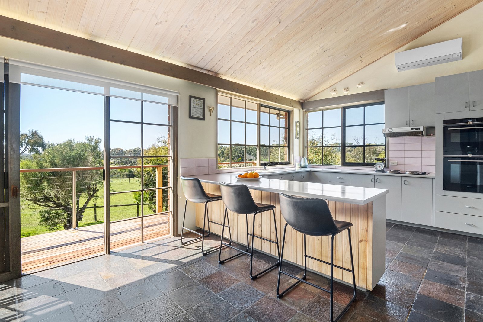 Gallery: 10 Hunts Road
