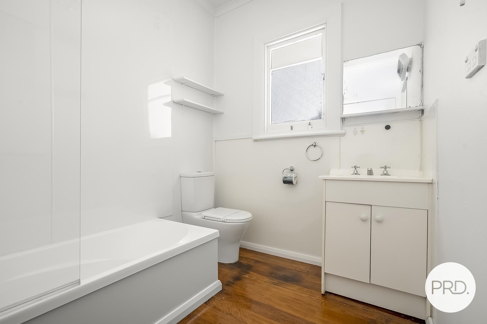 10 Hurlstone Crescent MOONAH 8