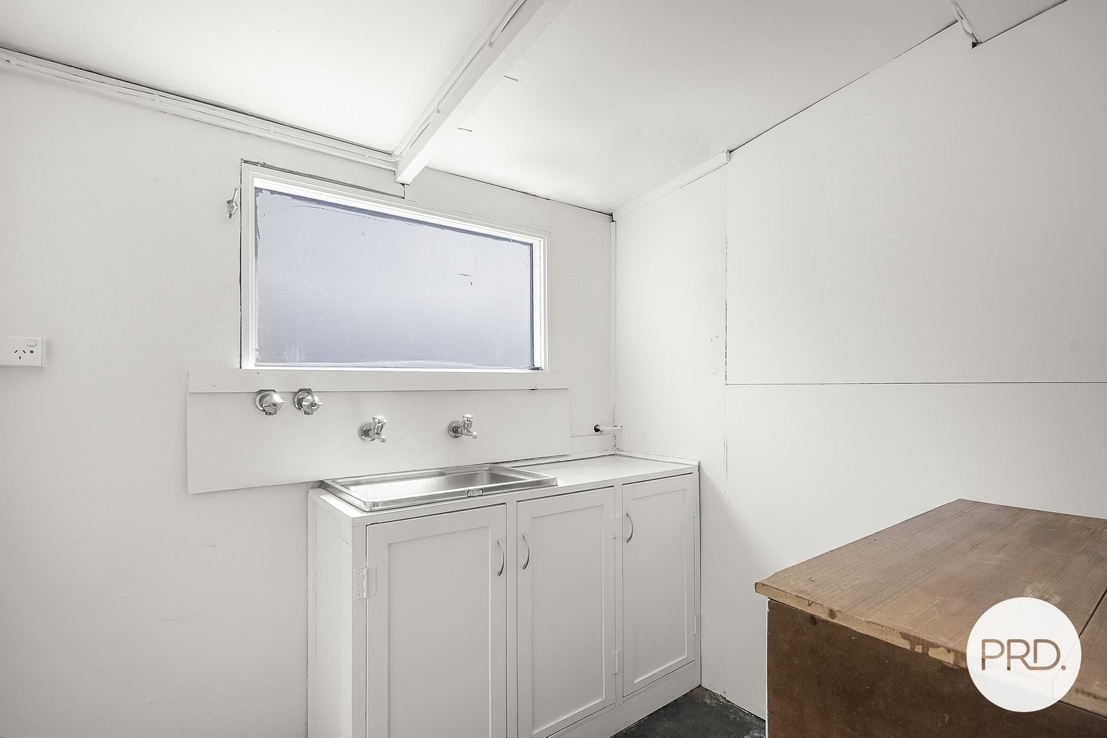 10 Hurlstone Crescent MOONAH 9