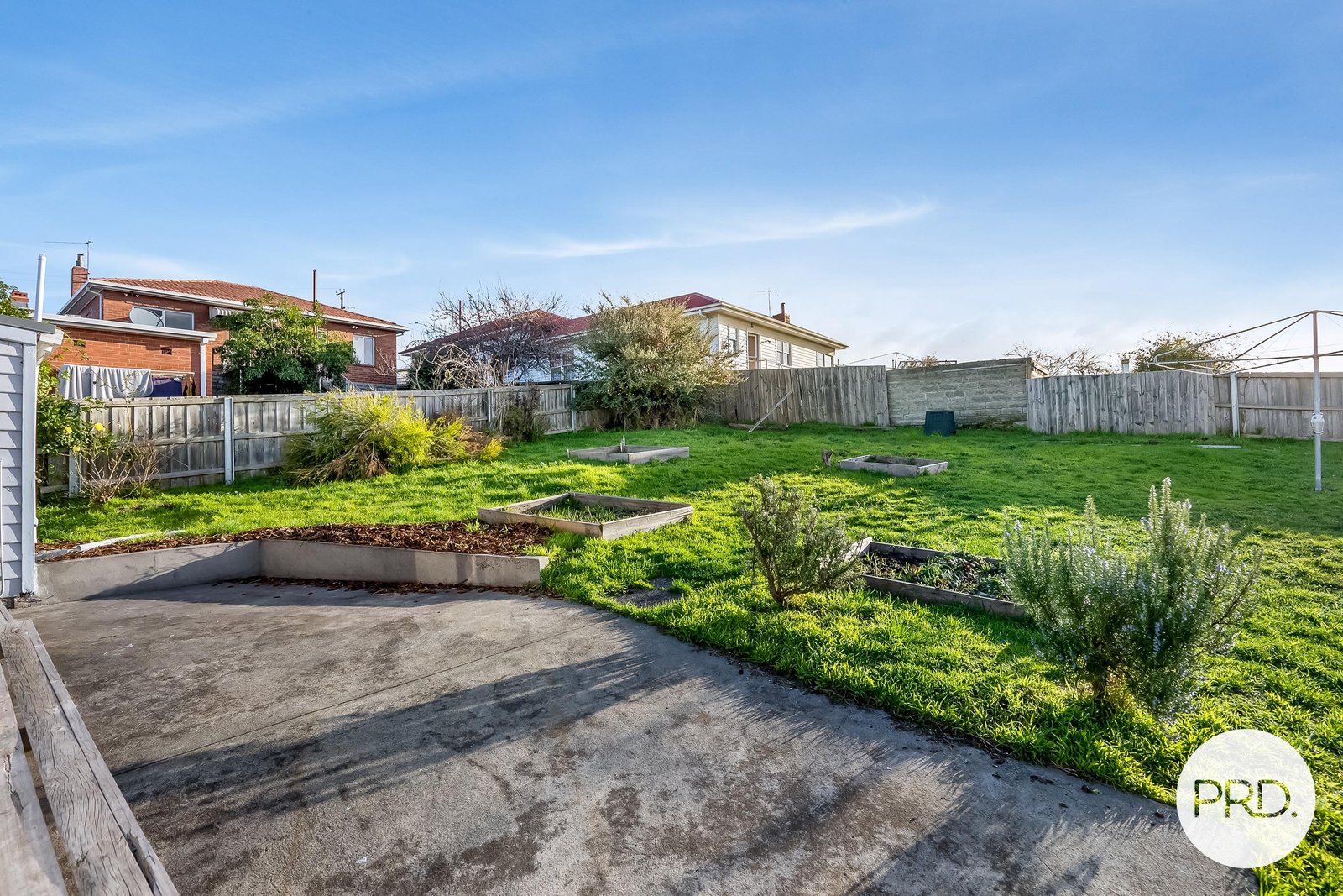 10 Hurlstone Crescent MOONAH 14