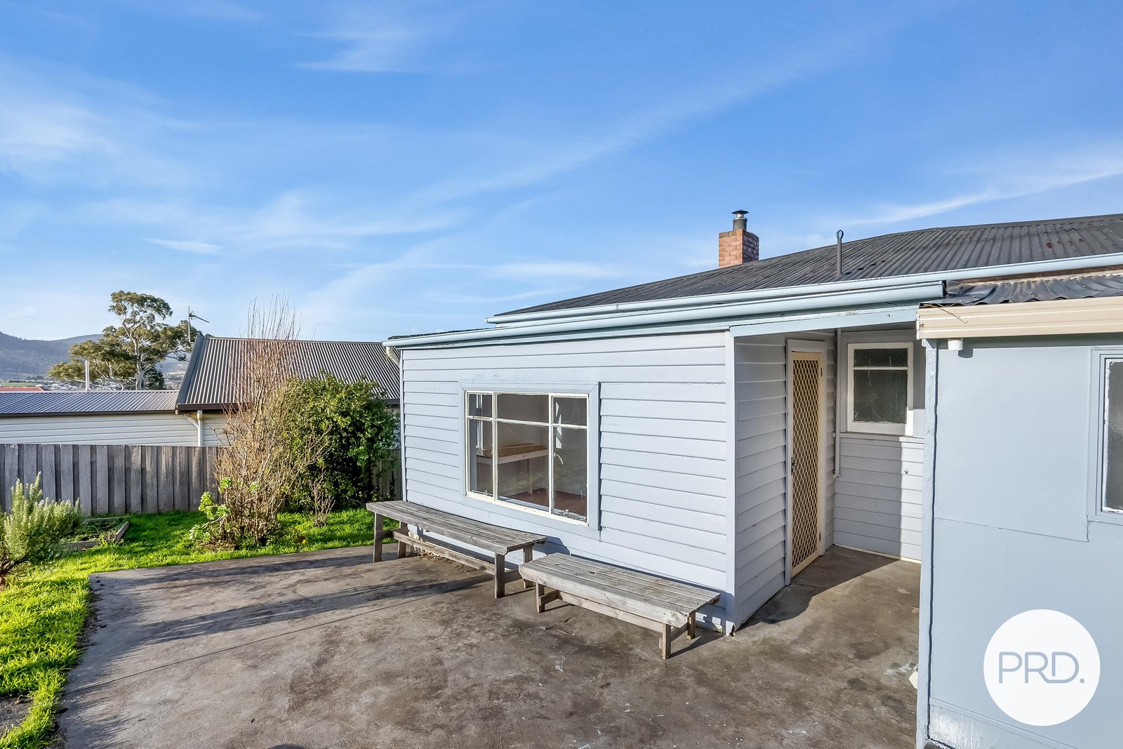 10 Hurlstone Crescent MOONAH 16