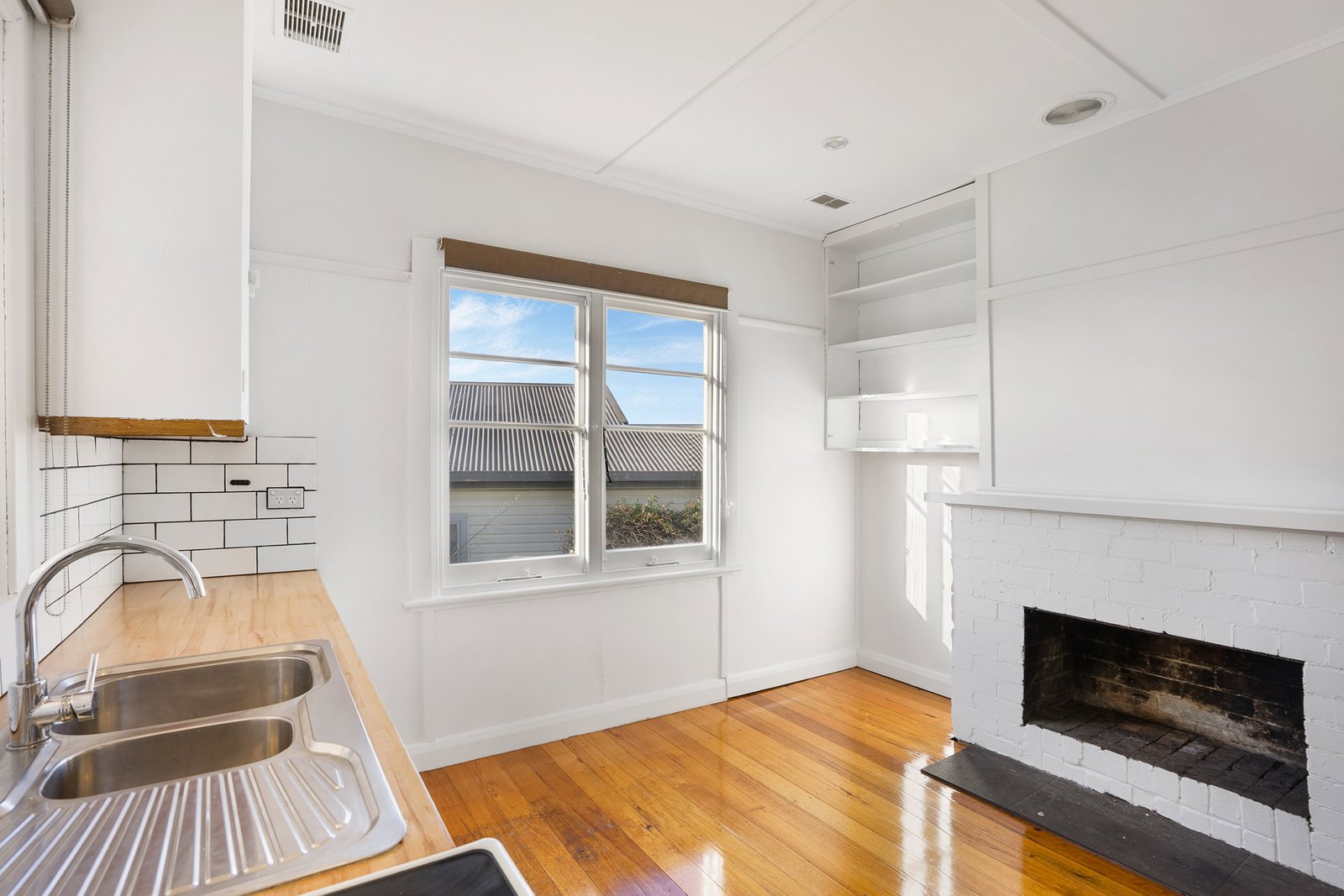 10 Hurlstone Crescent MOONAH 6