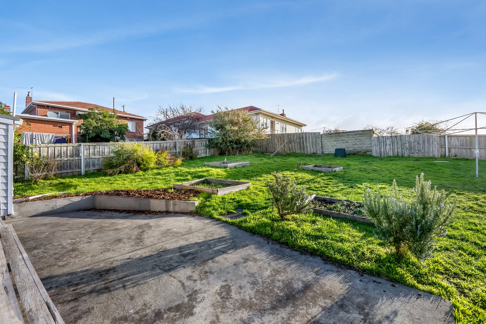 10 Hurlstone Crescent MOONAH 15