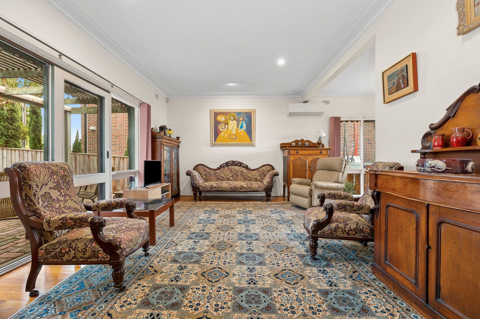 Gallery: 10 Inverell Avenue