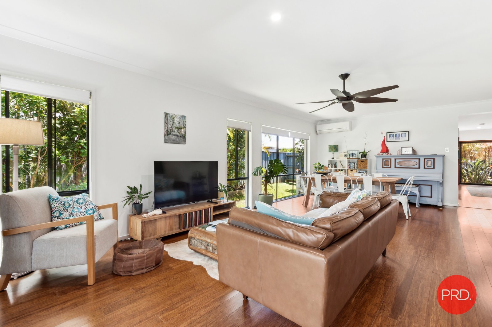 10 Ivory Circuit SAPPHIRE BEACH 12