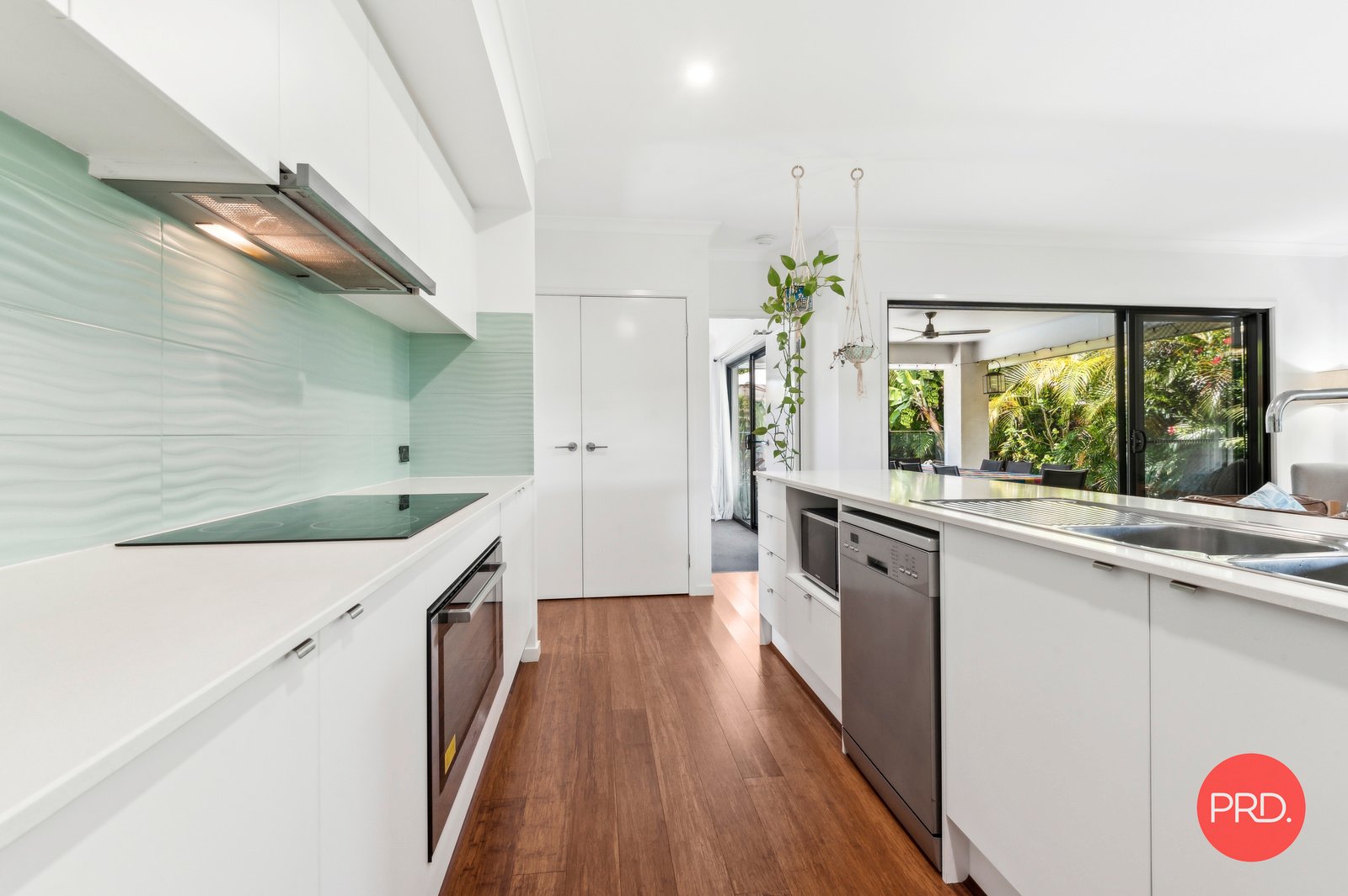 10 Ivory Circuit SAPPHIRE BEACH 17