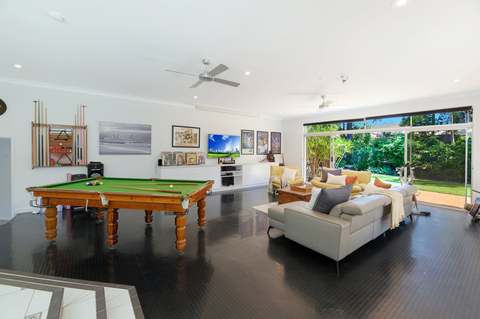 10 Jacana Street ASHMORE 25