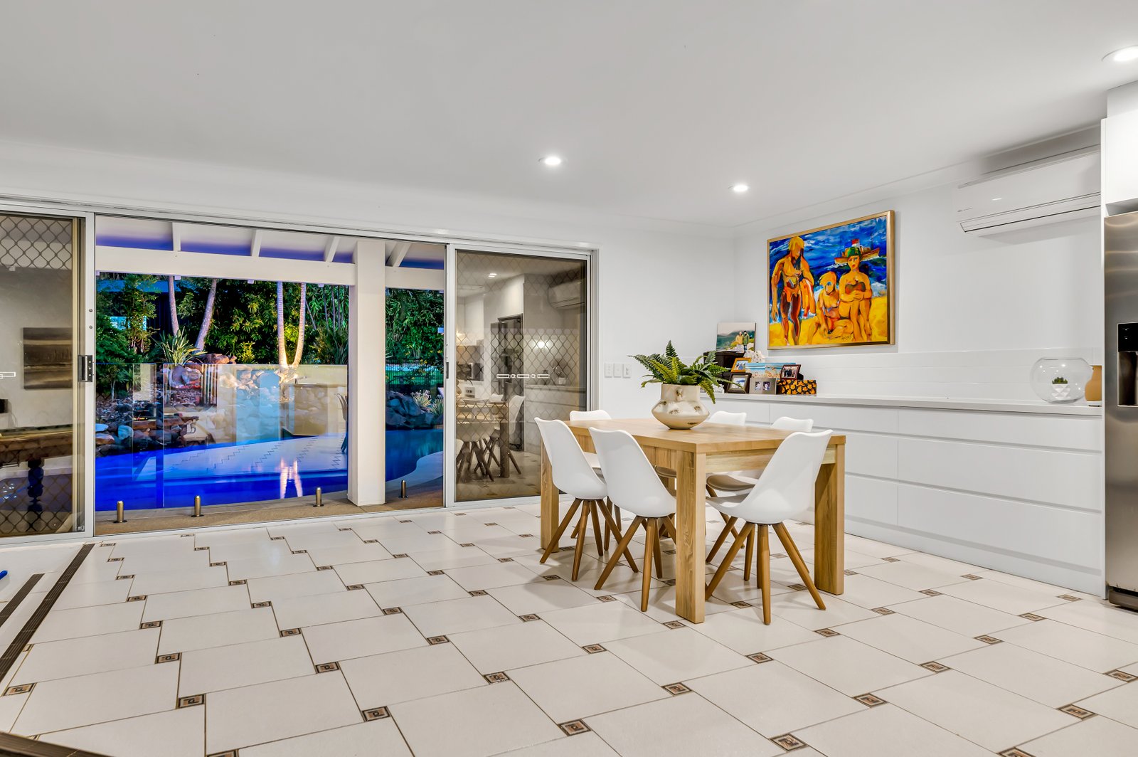 10 Jacana Street ASHMORE 26