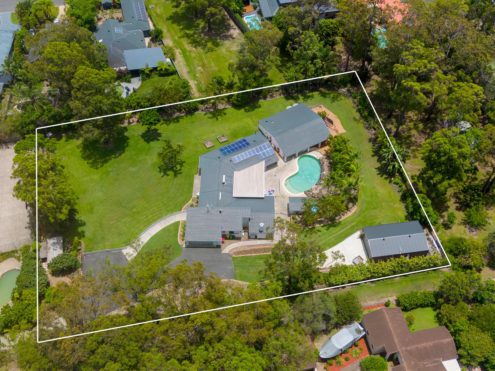 10 Jacana Street ASHMORE 31