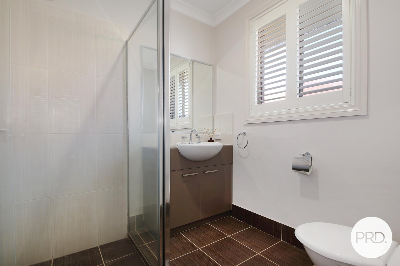 10 James Place EAST ALBURY 7