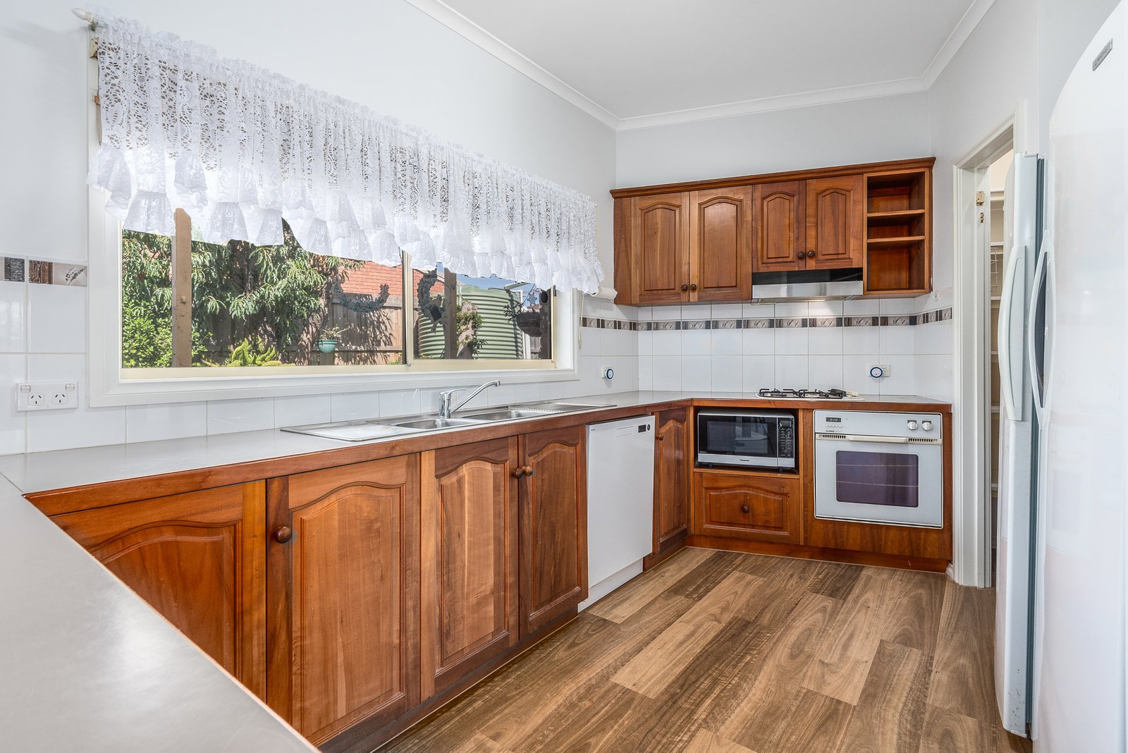 Gallery: 10 Jenolan Avenue