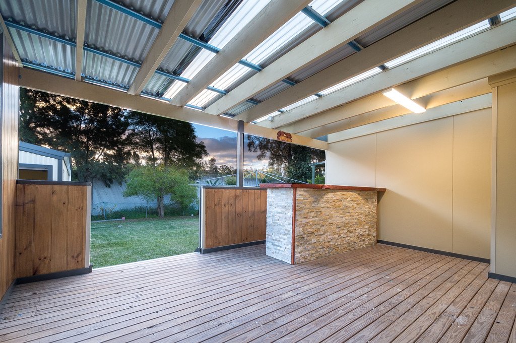 10 Jindalee Avenue KANAHOOKA 7