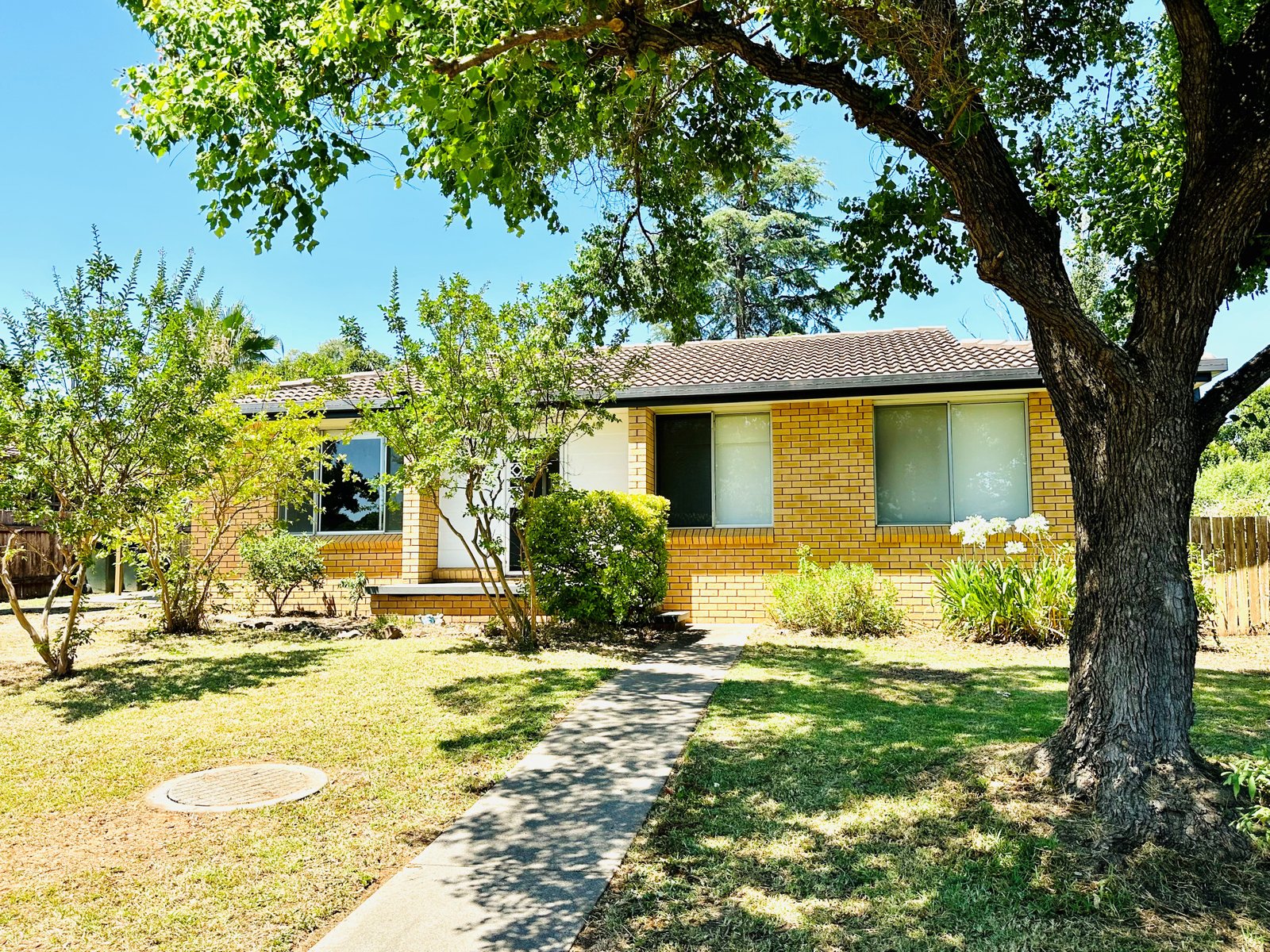 10 Joseph Brown Place TAMWORTH 2