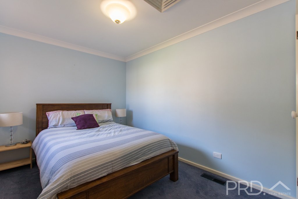 10 Kaleema Crescent TUMUT 11