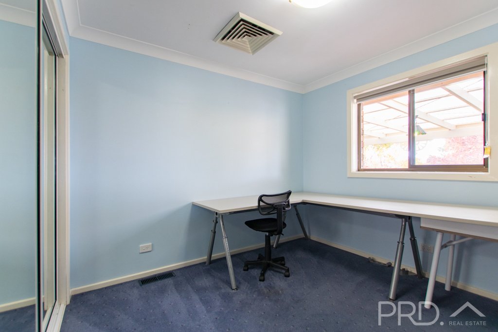 10 Kaleema Crescent TUMUT 12