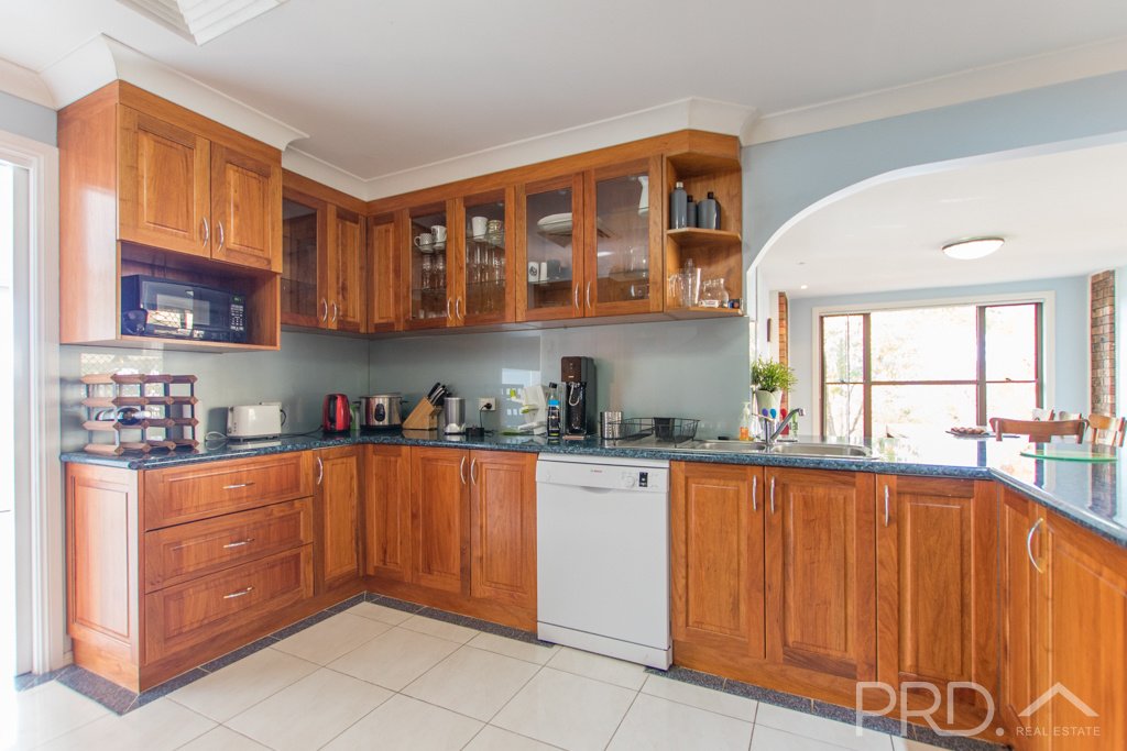 10 Kaleema Crescent TUMUT 20