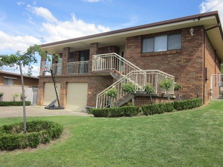 10 Kaleema Crescent TUMUT 3