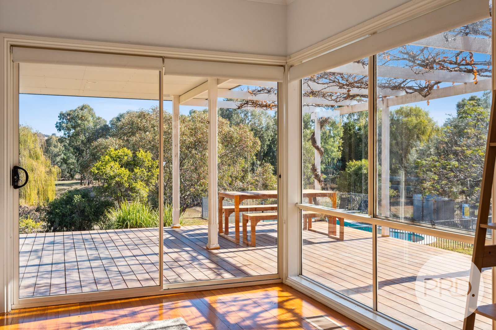 10 Kapooka Road SAN ISIDORE 18